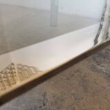 Table basse chrome et verre, design années 70