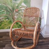 Chaise à bascule en rotin