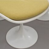 Set of 8 Tulip chairs by Eero Saarinen