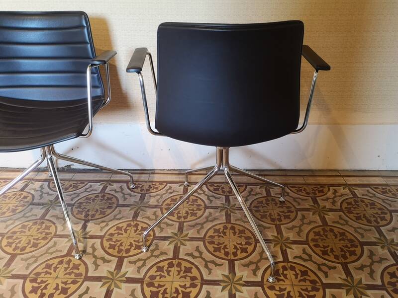 fauteuils cuir marron design