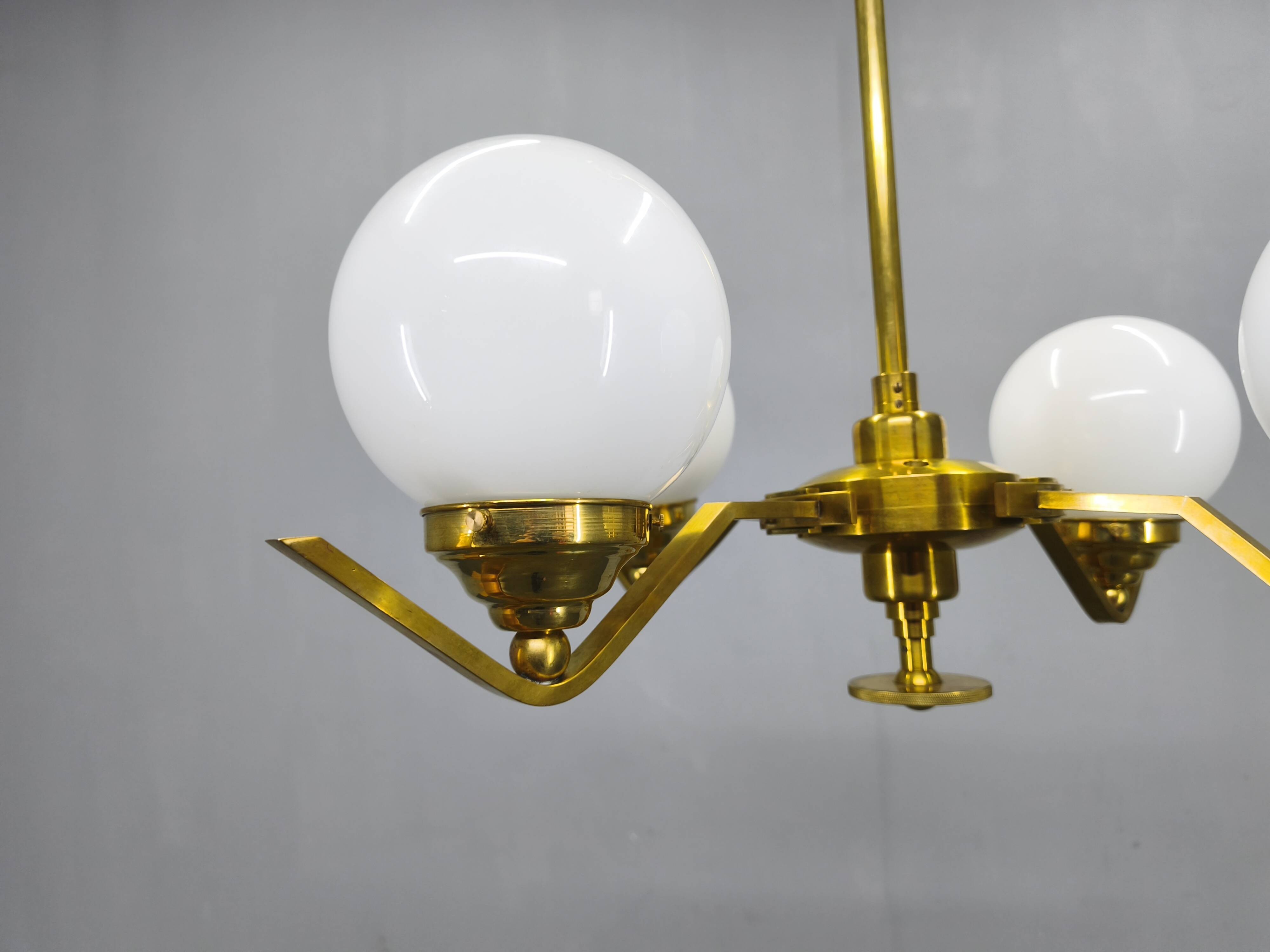 Adjustable Art Deco chandelier in brass with frosted glass, 1930s