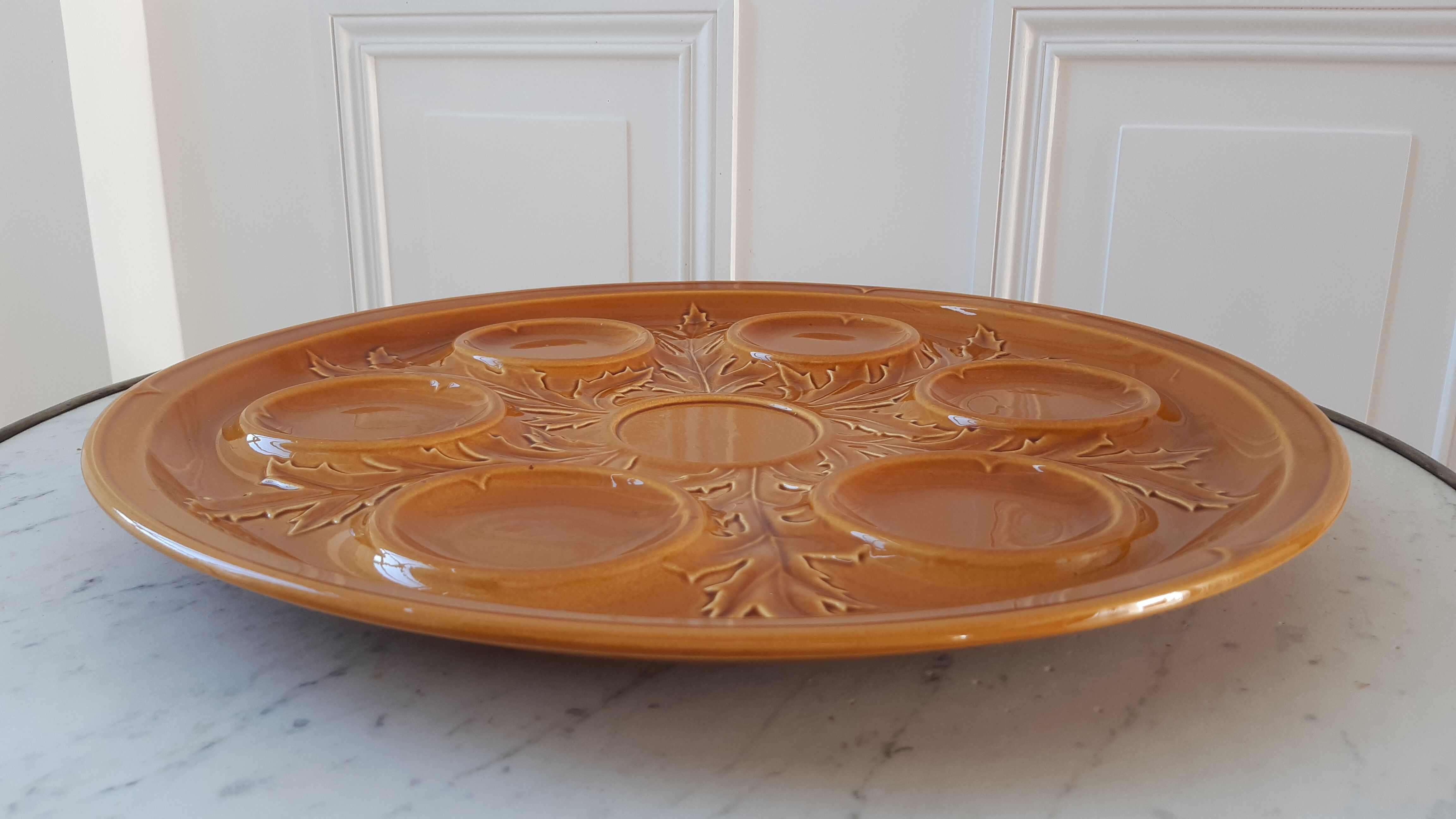 Large dish with artichokes Salins years 50-60