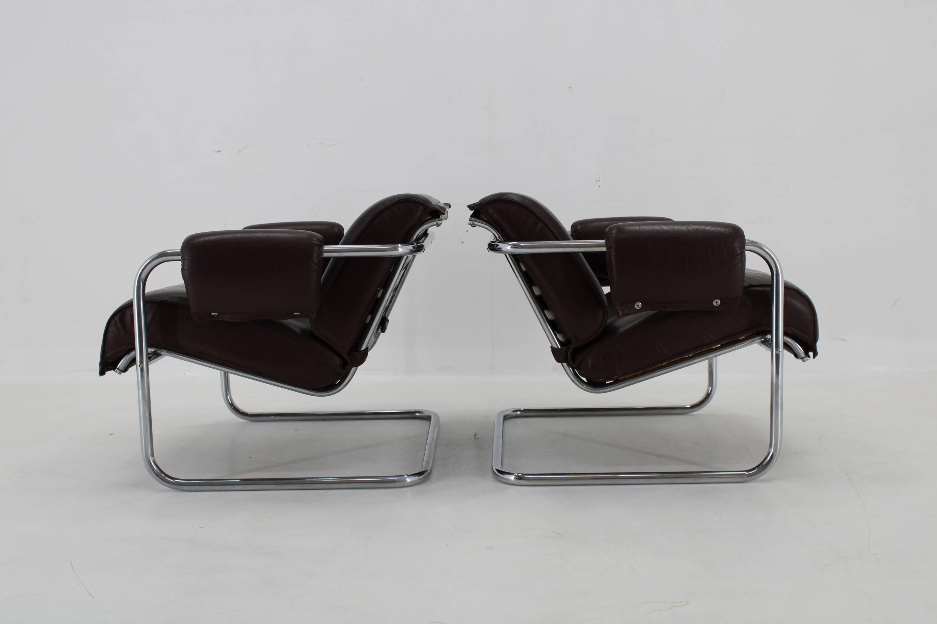1950s Pair of Tubular Armchairs in Leather, Czechoslovakia