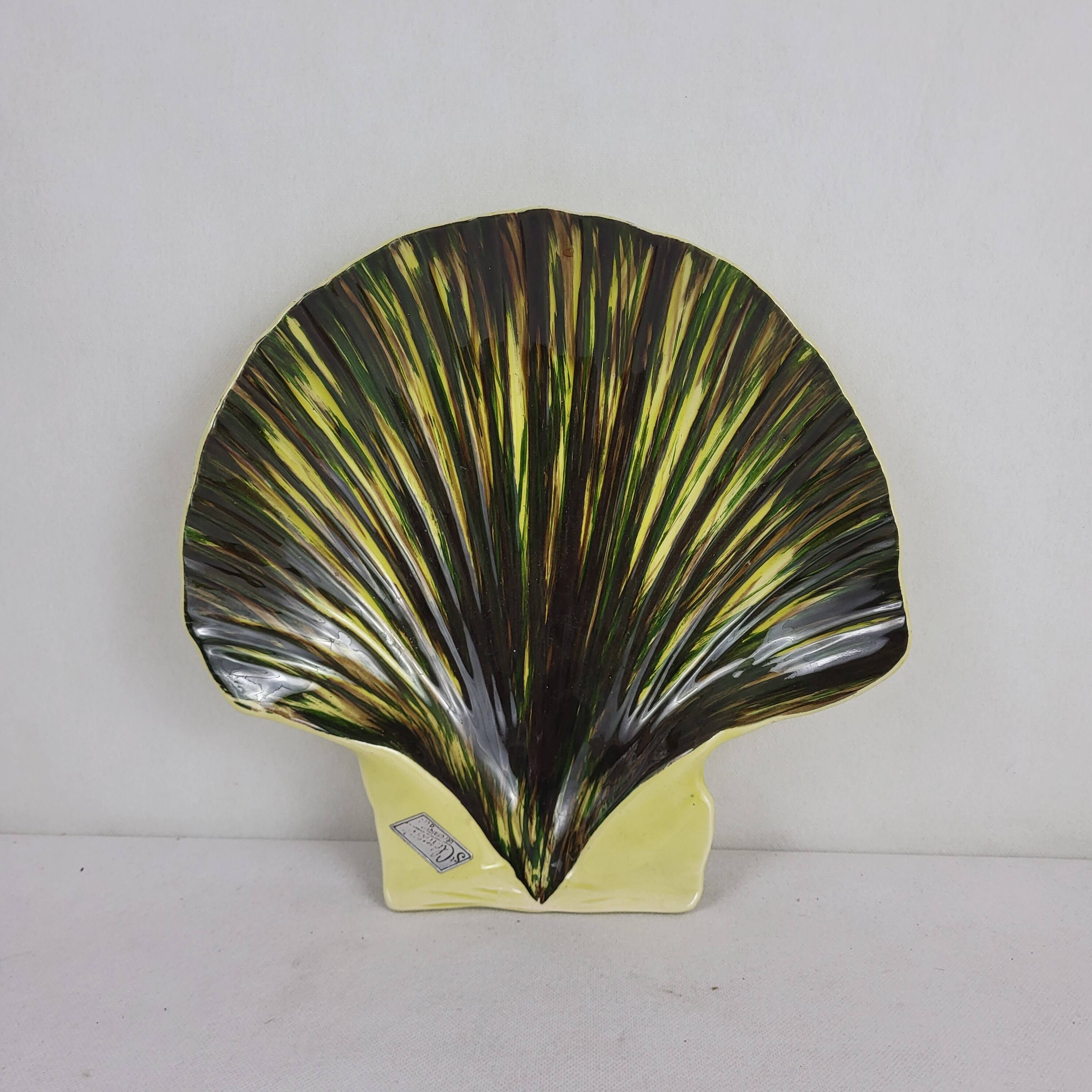 Saint Clement Shell Dish