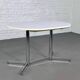 Table de repas ovale et extensible des années 50 chrome et formica