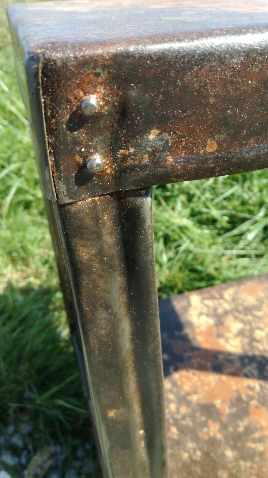 Old workbench, tolix shelf