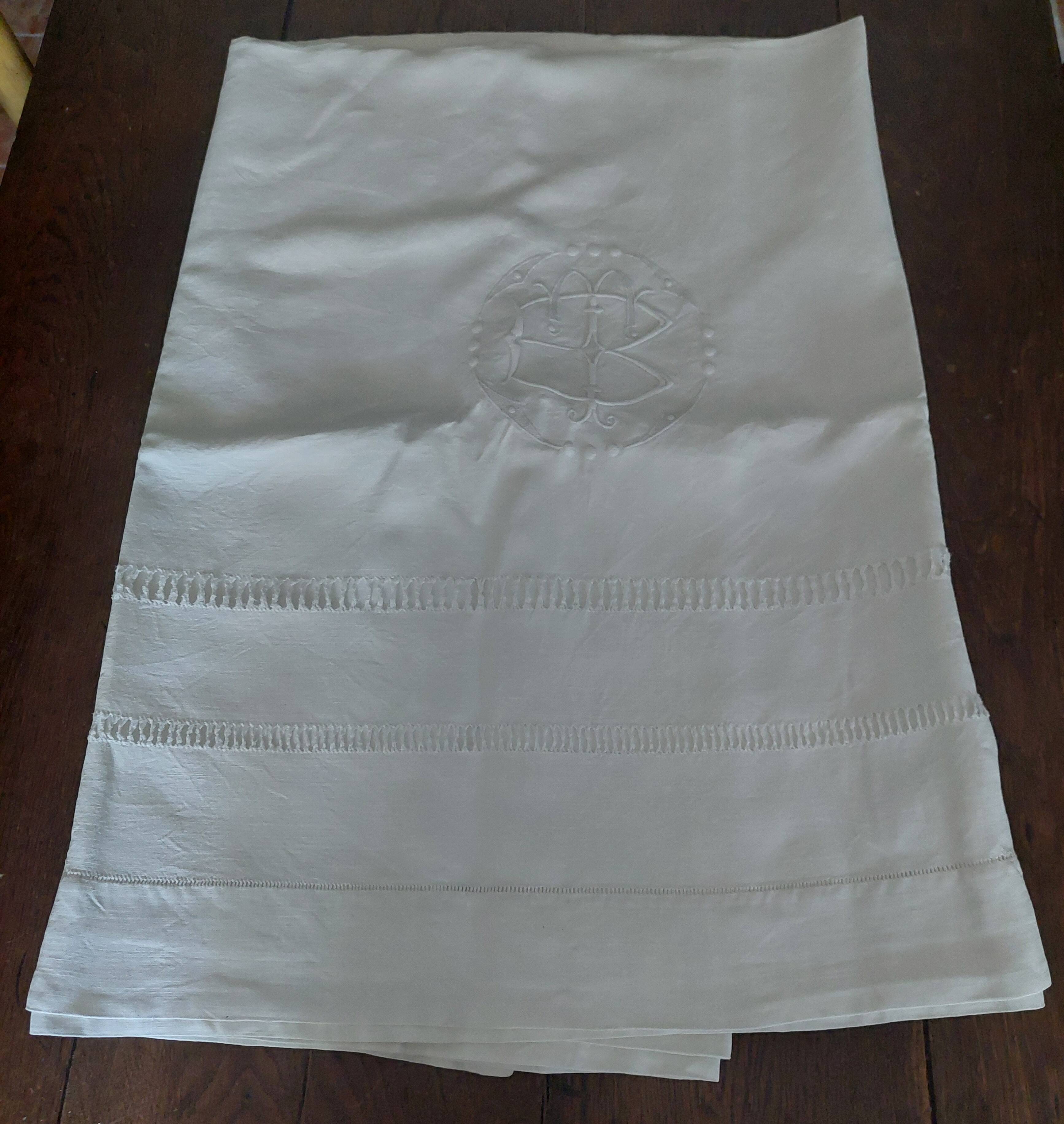 Antique linen sheet 210 X 290 cm monogram BT