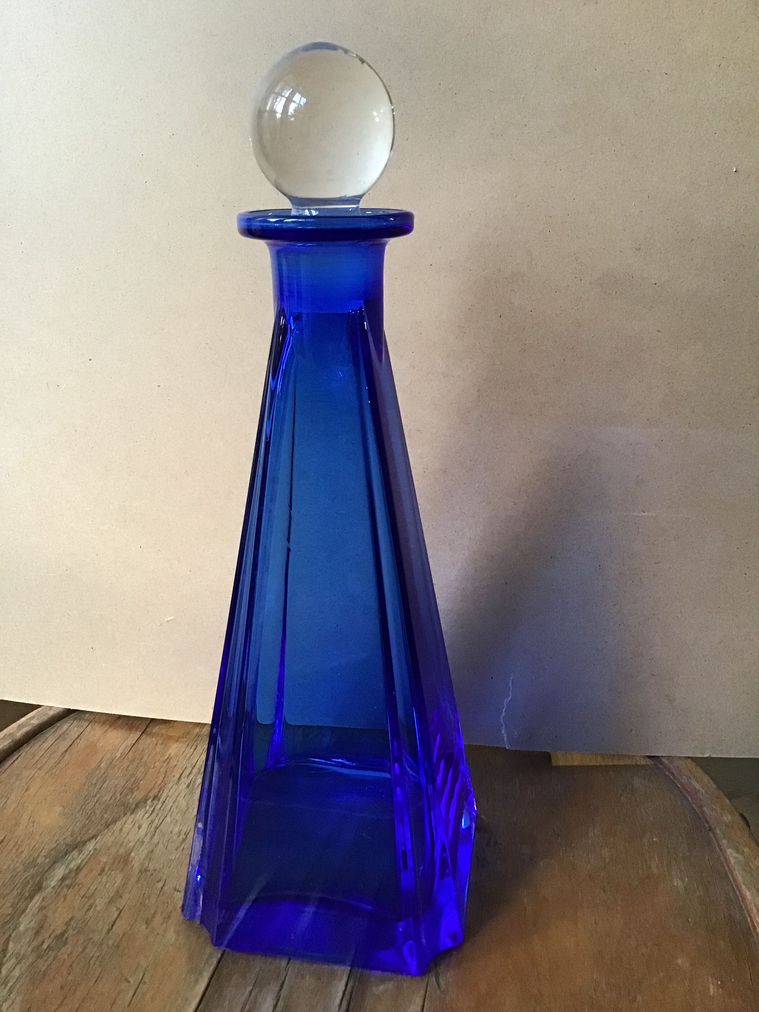 Large decanter