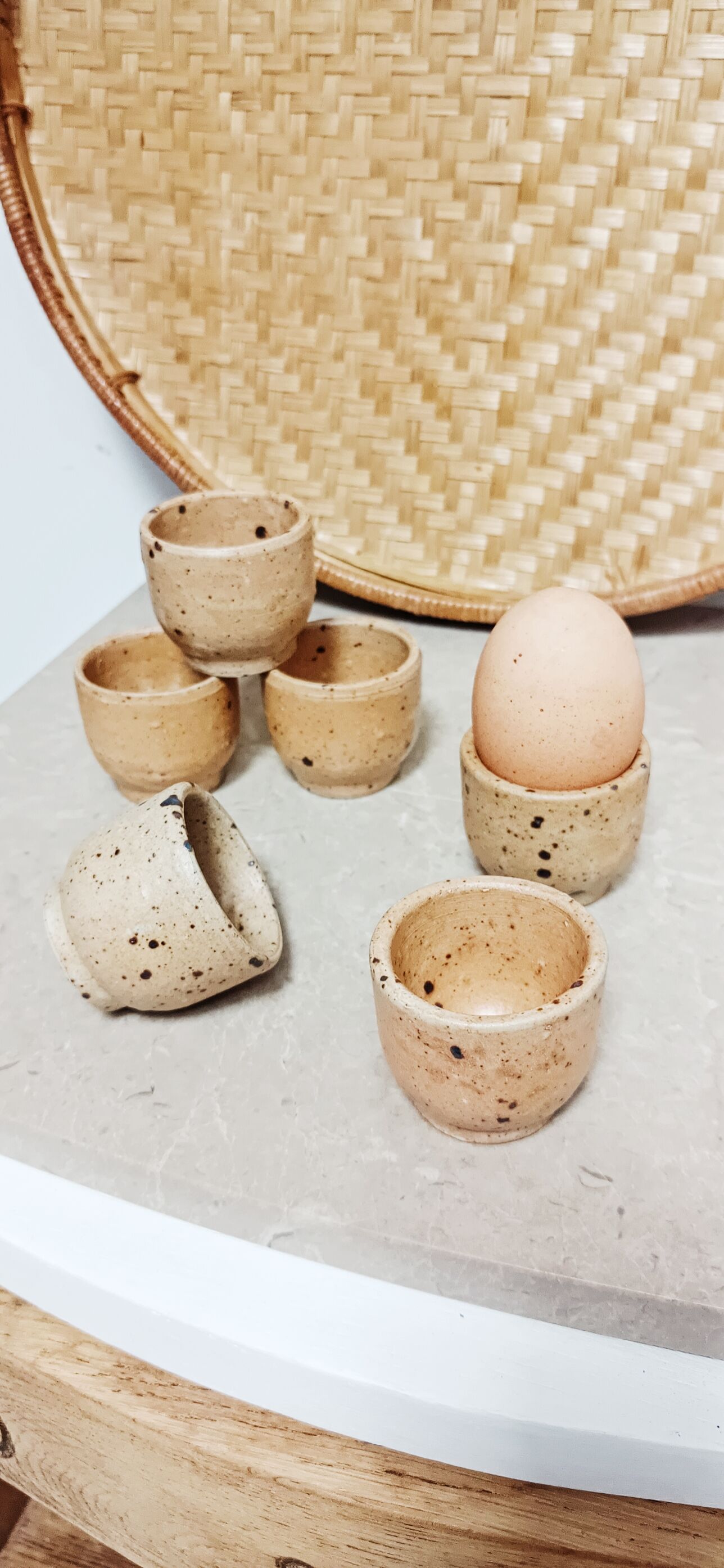 Lot de 6 coquetiers en grès pyrité