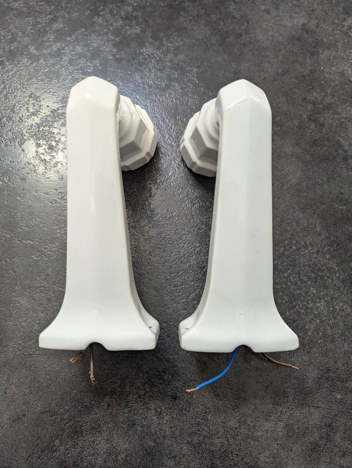 Lot of two porcelain wall lights 1930 Art Deco bathroom