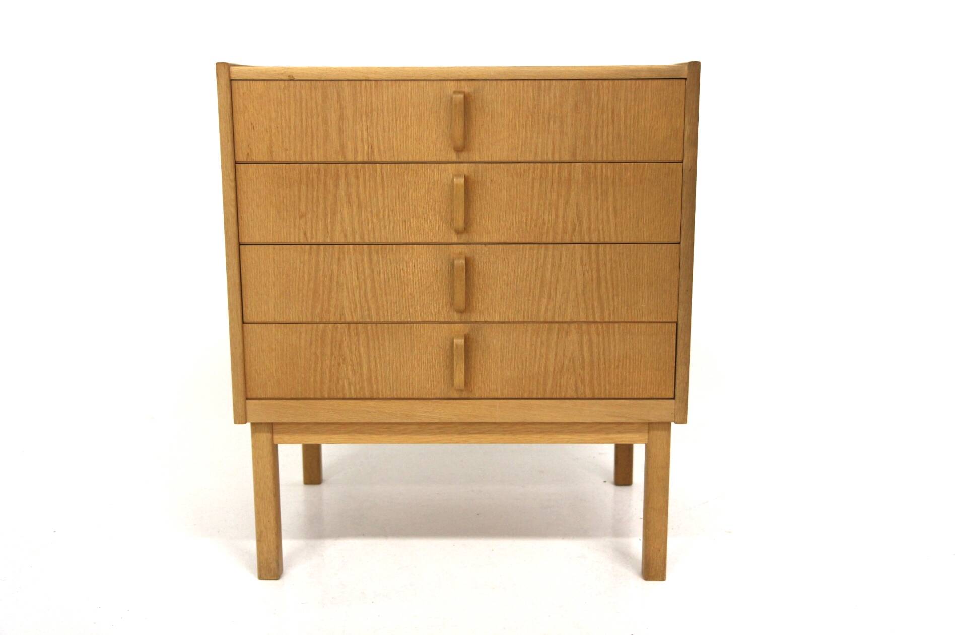 Scandinavian oak chest of drawers, Bertil Fridhagen, Bodafors, Sweden, 1960
