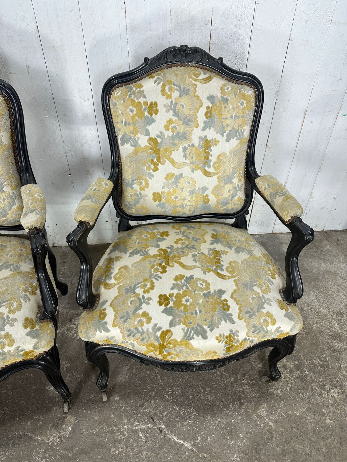 Paire de Fauteuils Cabriolets Louis XV