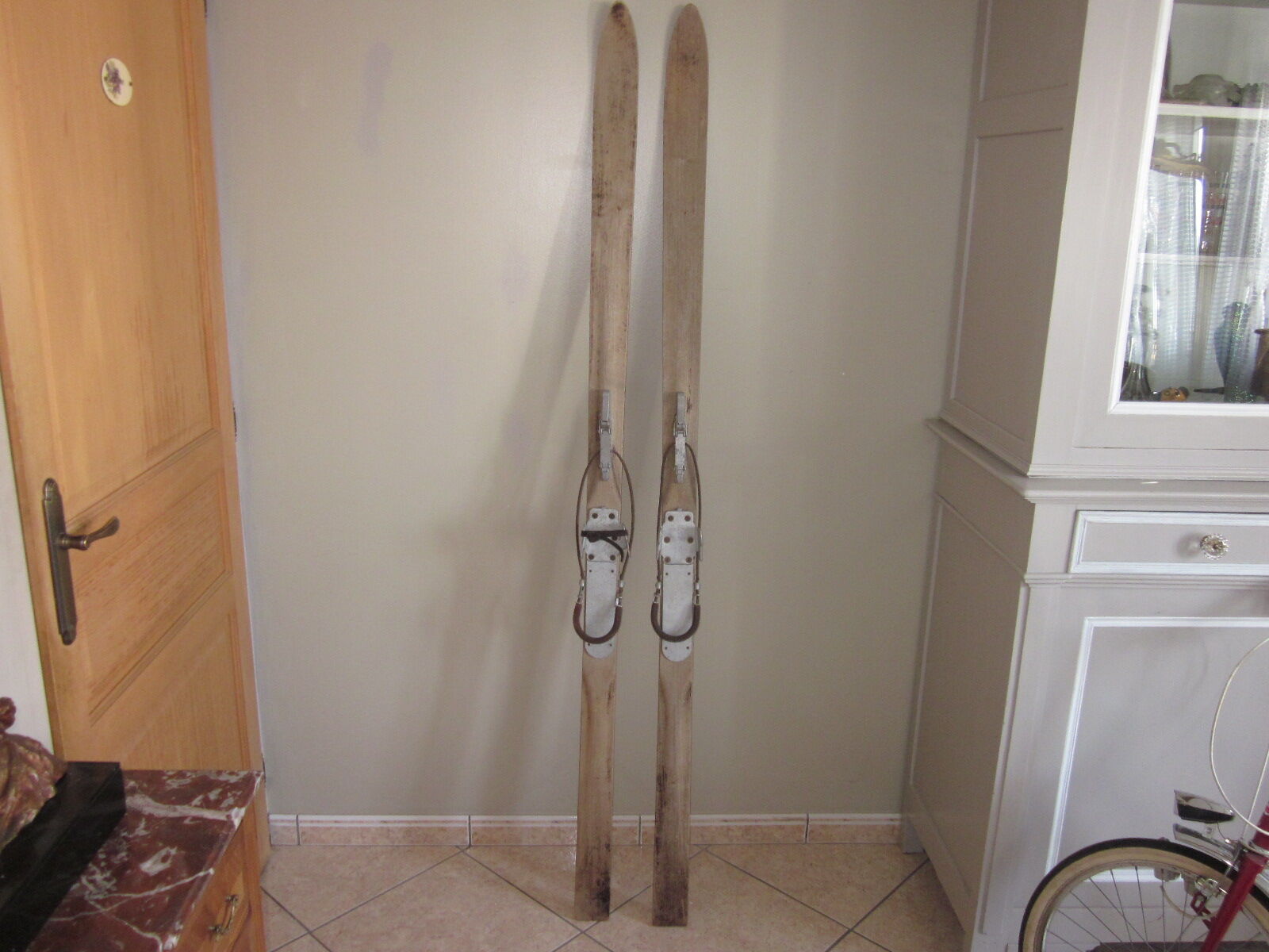 Paire de ski ancien en bois