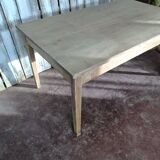 Farm table