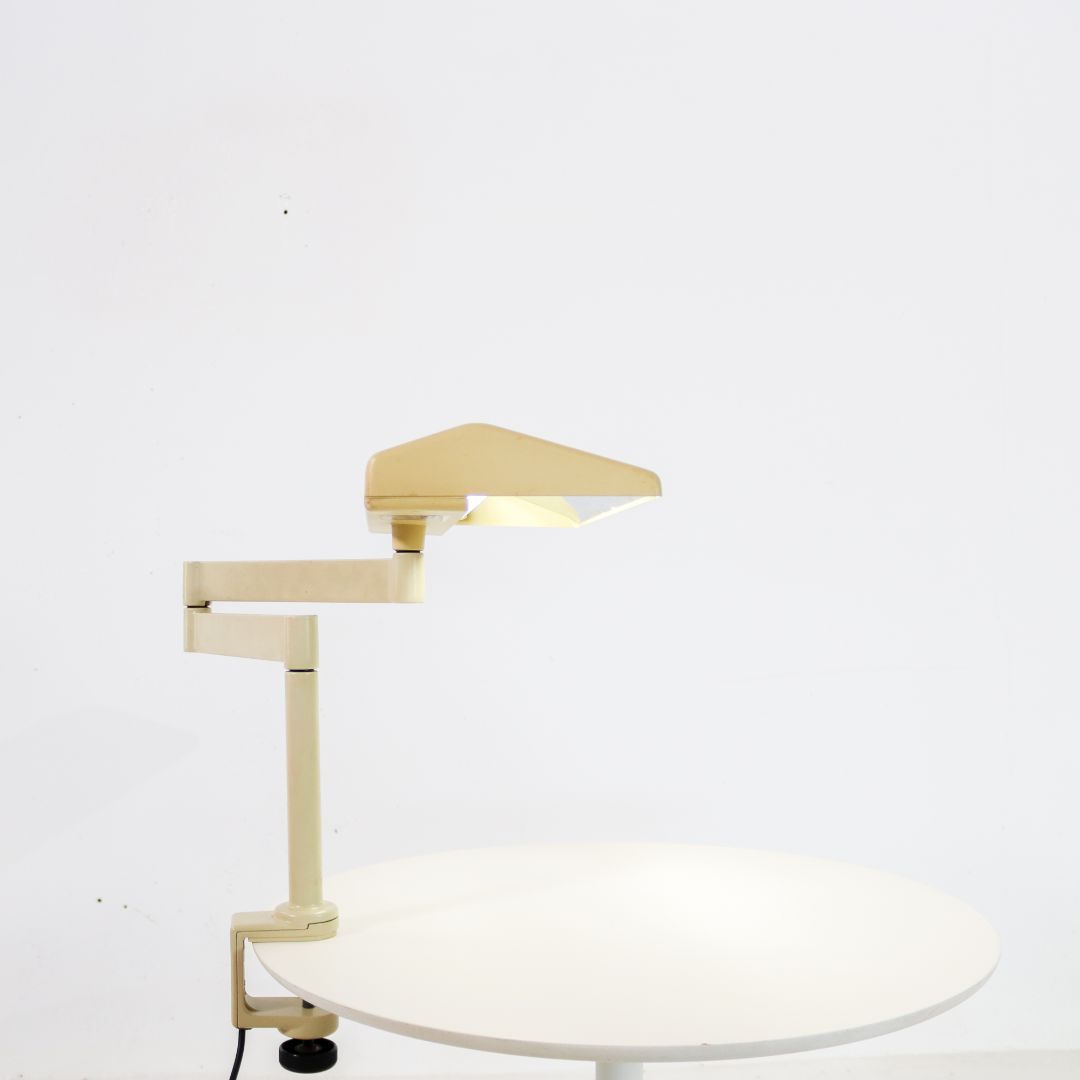 Desk Lamp model LT100LN Herman Miller