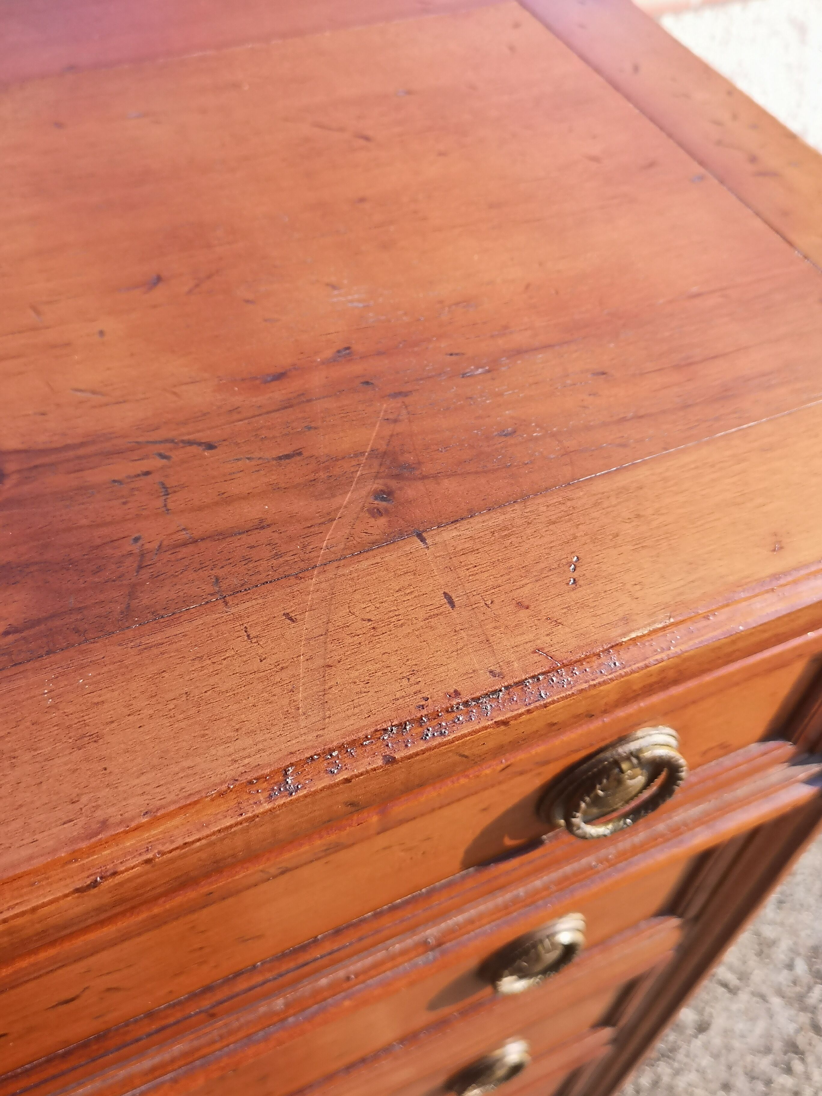 Chest of drawers, Louis XVI style