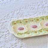 Large vintage cake dish in exotic fruit barbotine signed GV