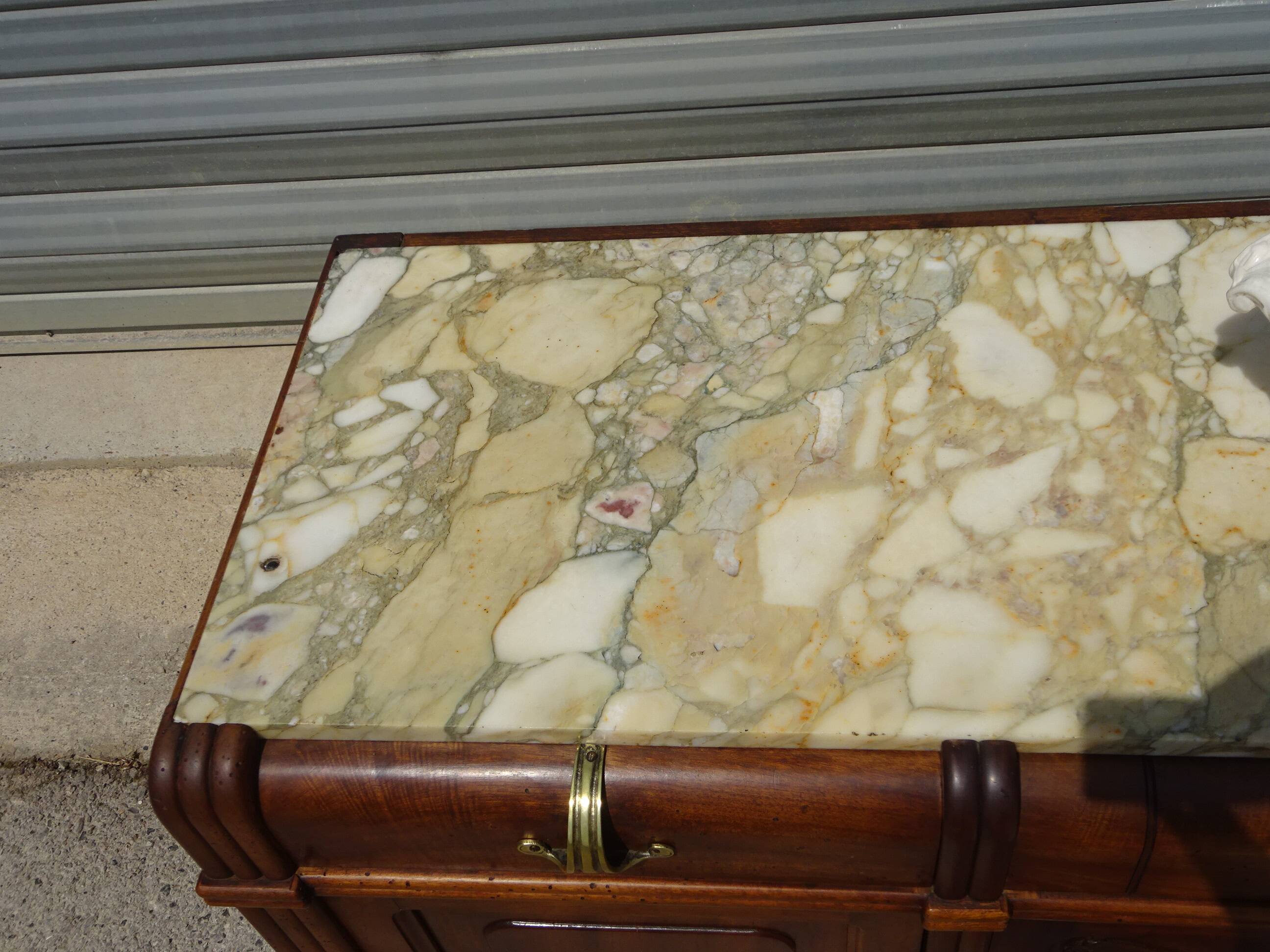 Art Deco sideboard in walnut with a marble top