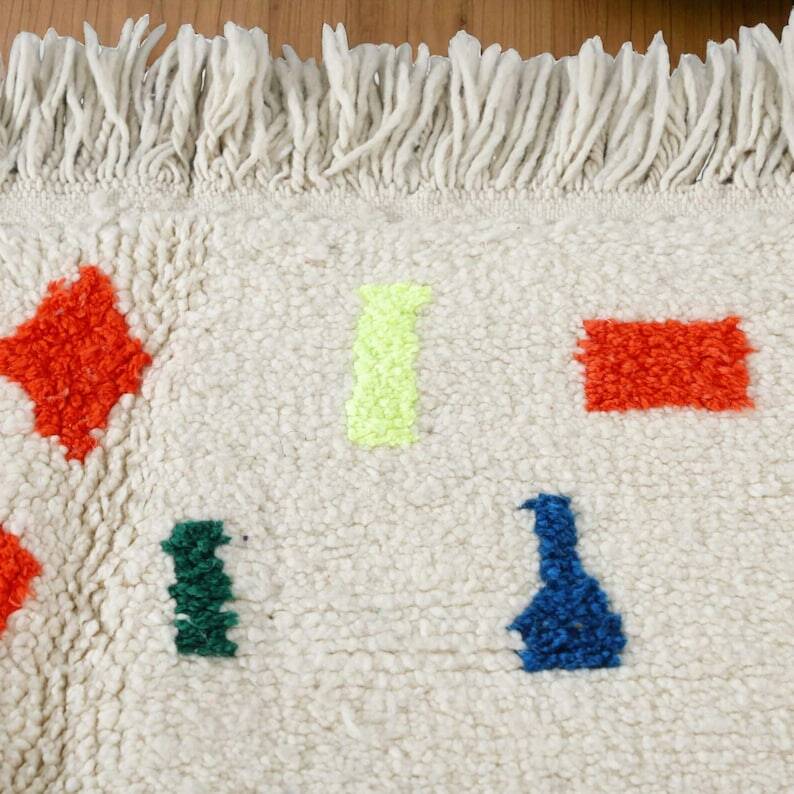 Moroccan handmade rug 250cmx150cm