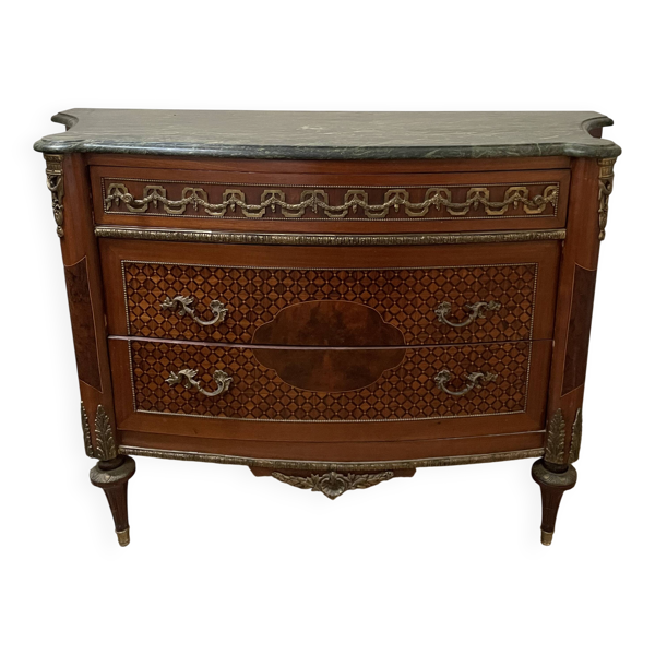 Commode style Louis XVI