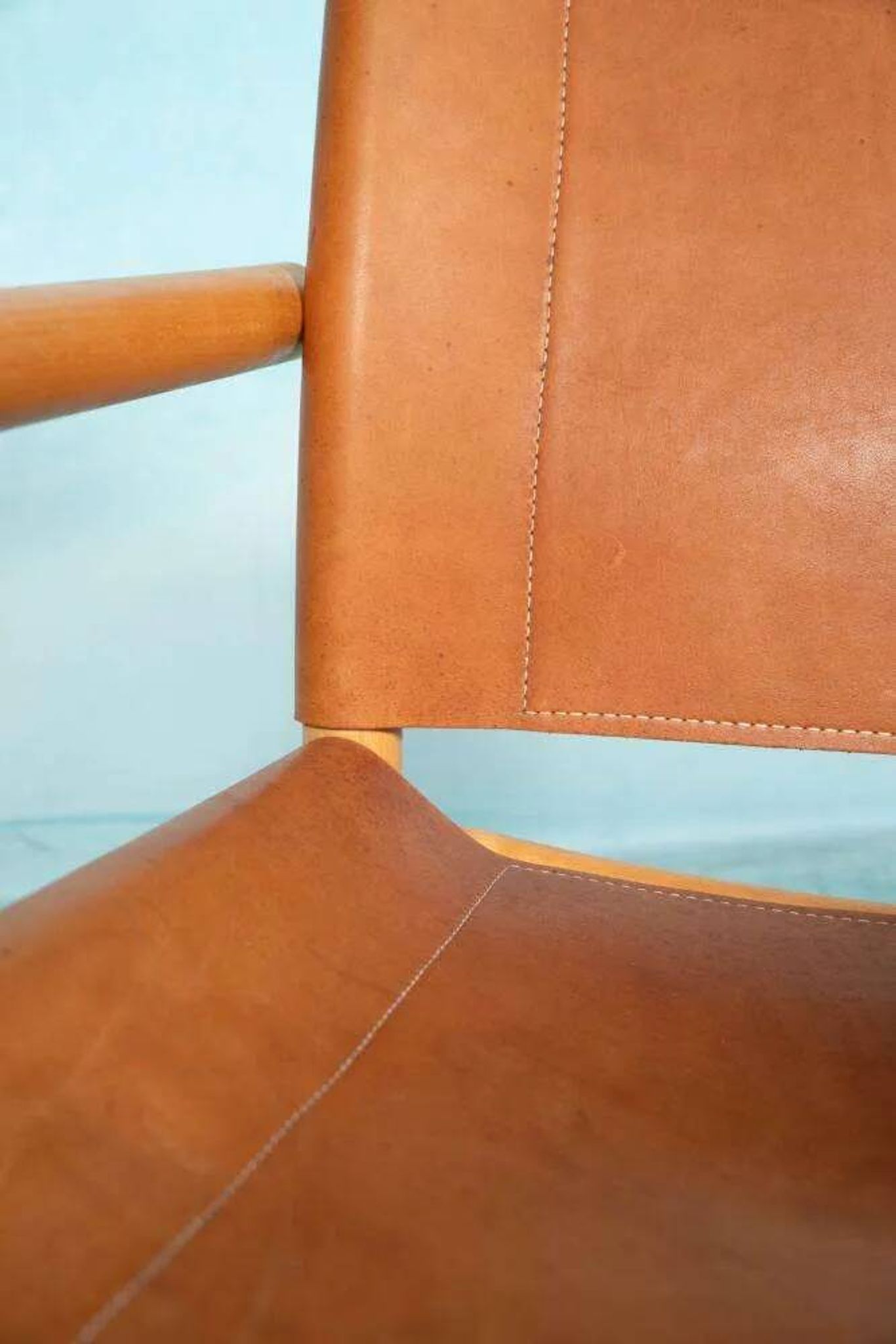 Danish safari chair in beech wood and leather from the 1970s.
