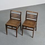 Paire de chaises 103 en hêtre teinté par René Gabriel, circa 1943