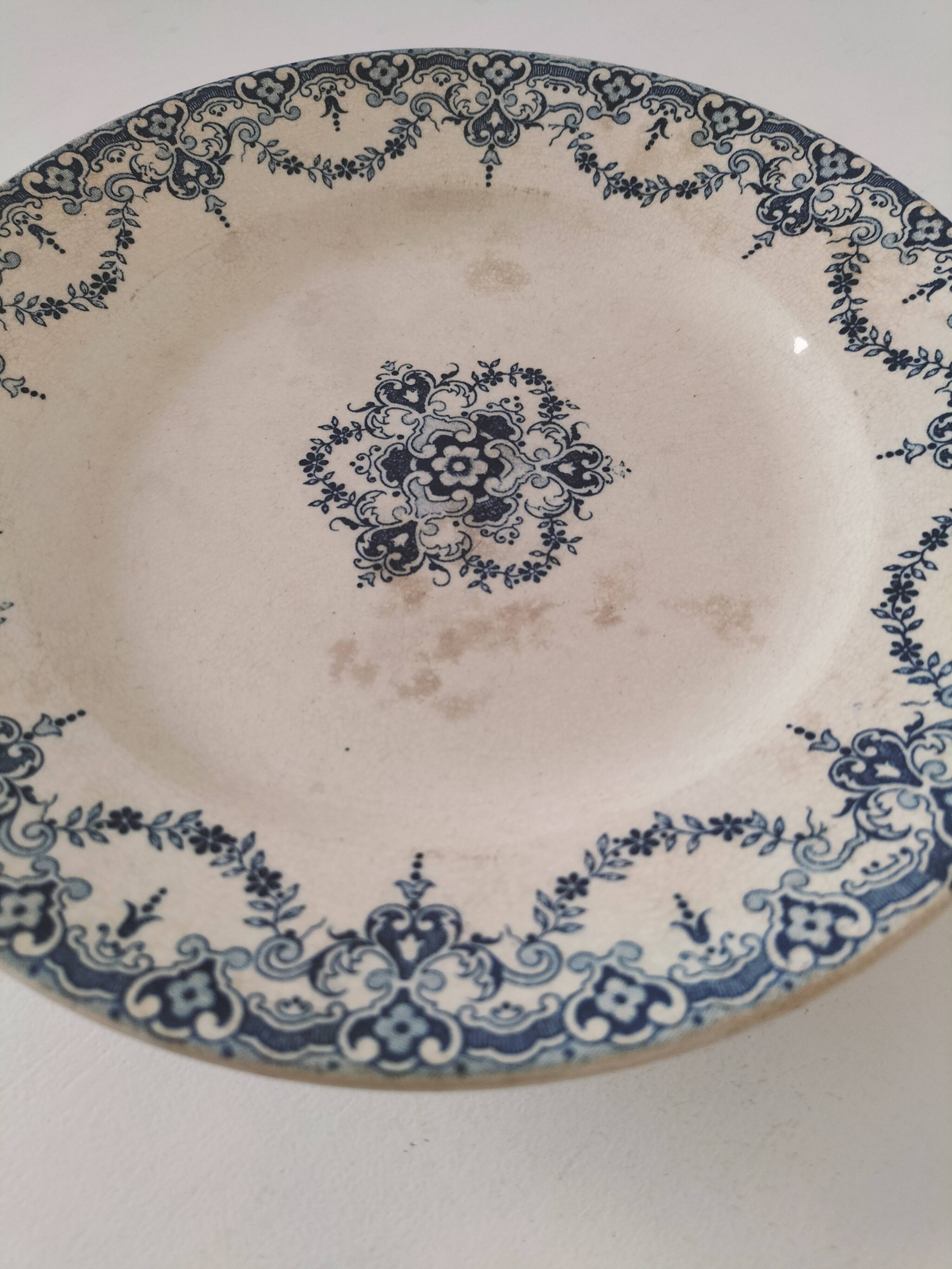 E. Bourgeois footed plate – Excelsior blue decoration, late 19th century