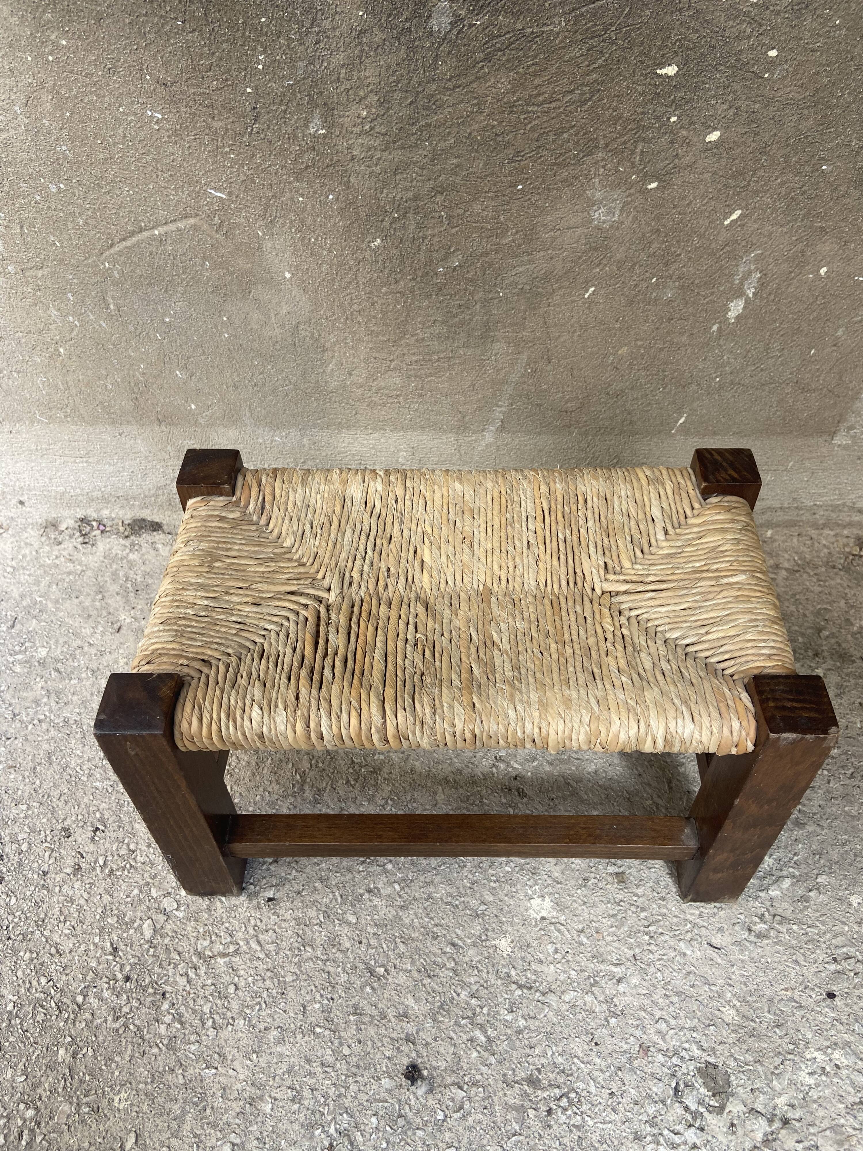 Beech and straw footrest