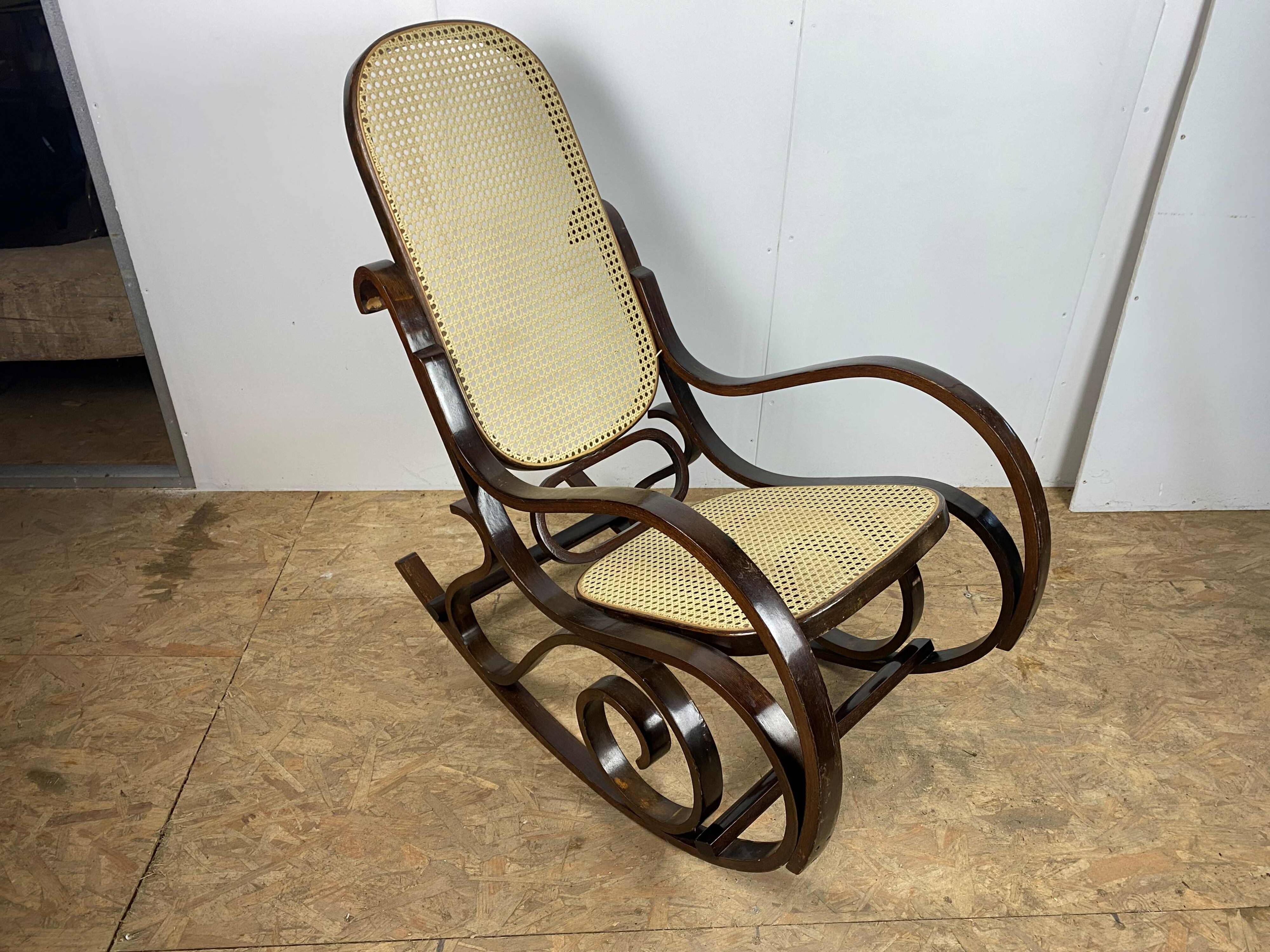 Rocking Chair in wood and canework, vintage 1970s