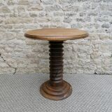 Pedestal table with press screw foot