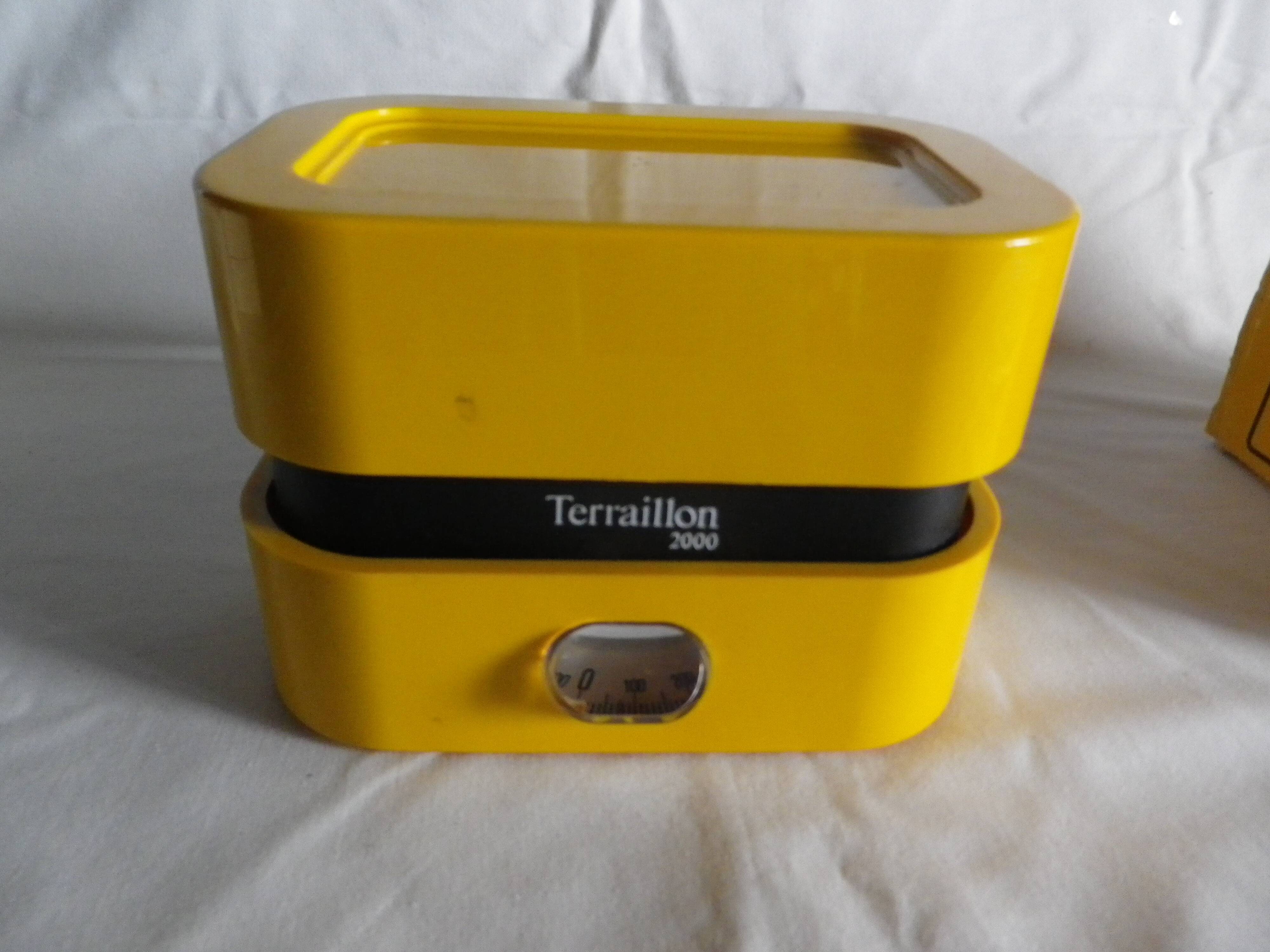 yellow Terraillon scale
