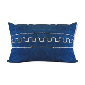 Coussin a motif grec en metis tie and dye