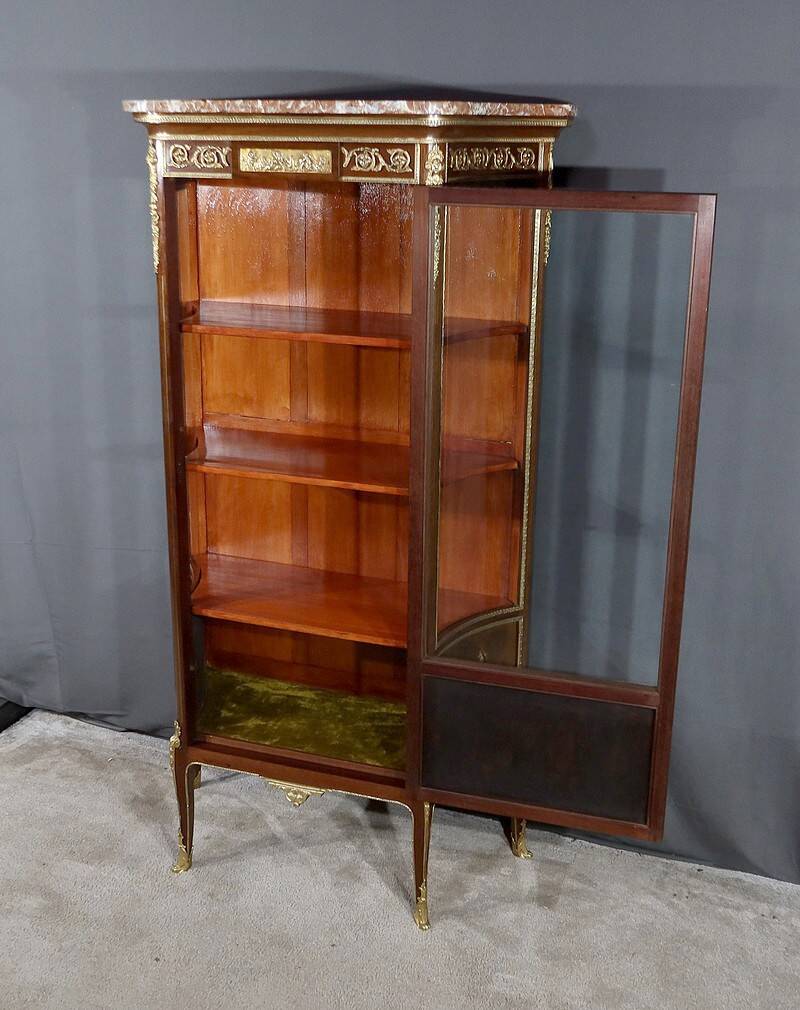 Mahogany Showcase, Transition Louis XV Louis XVI style – 1900