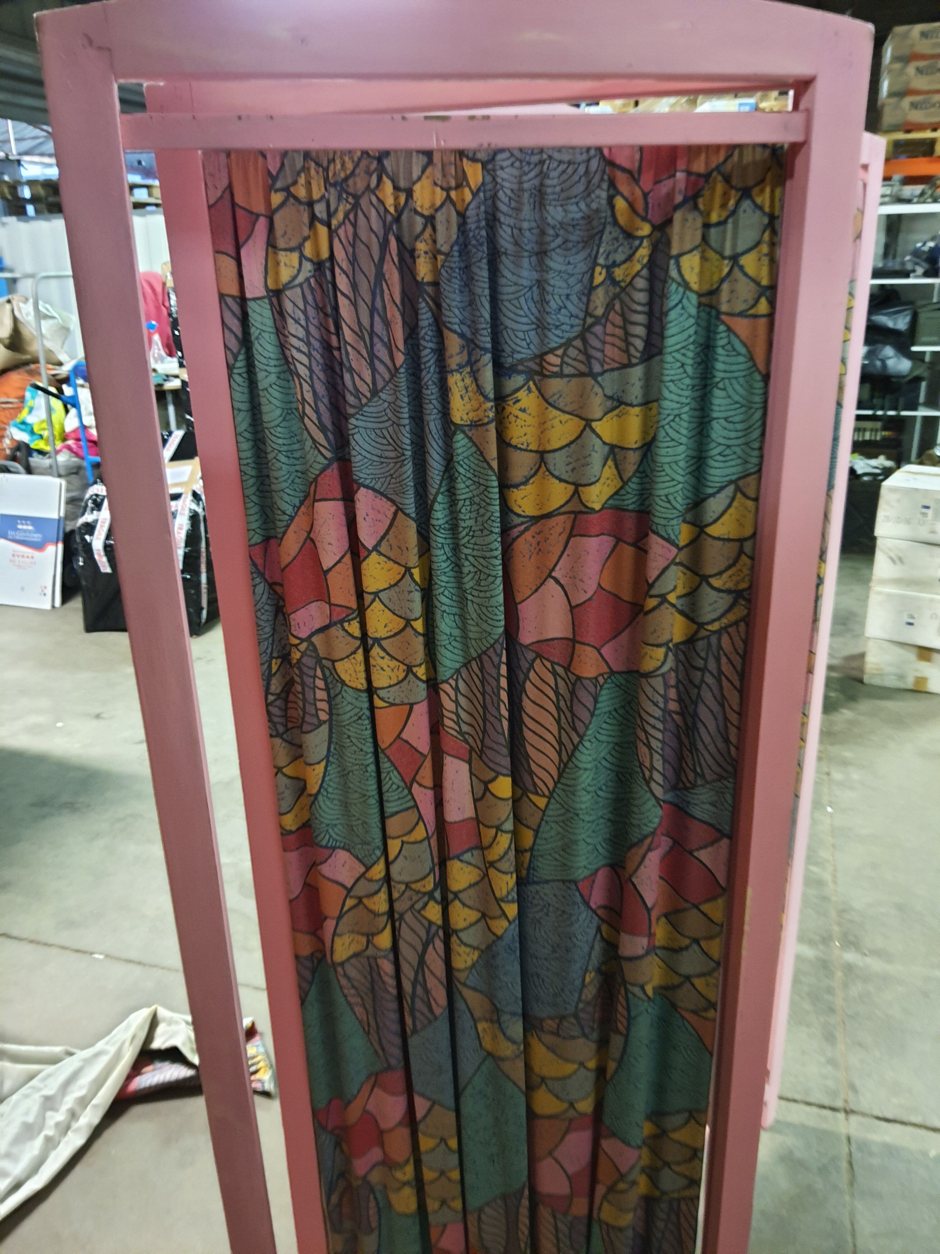 Ancient screen with four roses 50s