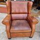 Paire de fauteuils club en cuir des années 1980