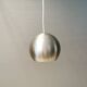 Lampe à suspension danoise originale en métal argenté, modèle "Ball" conçue par Benny Frandsen 1980