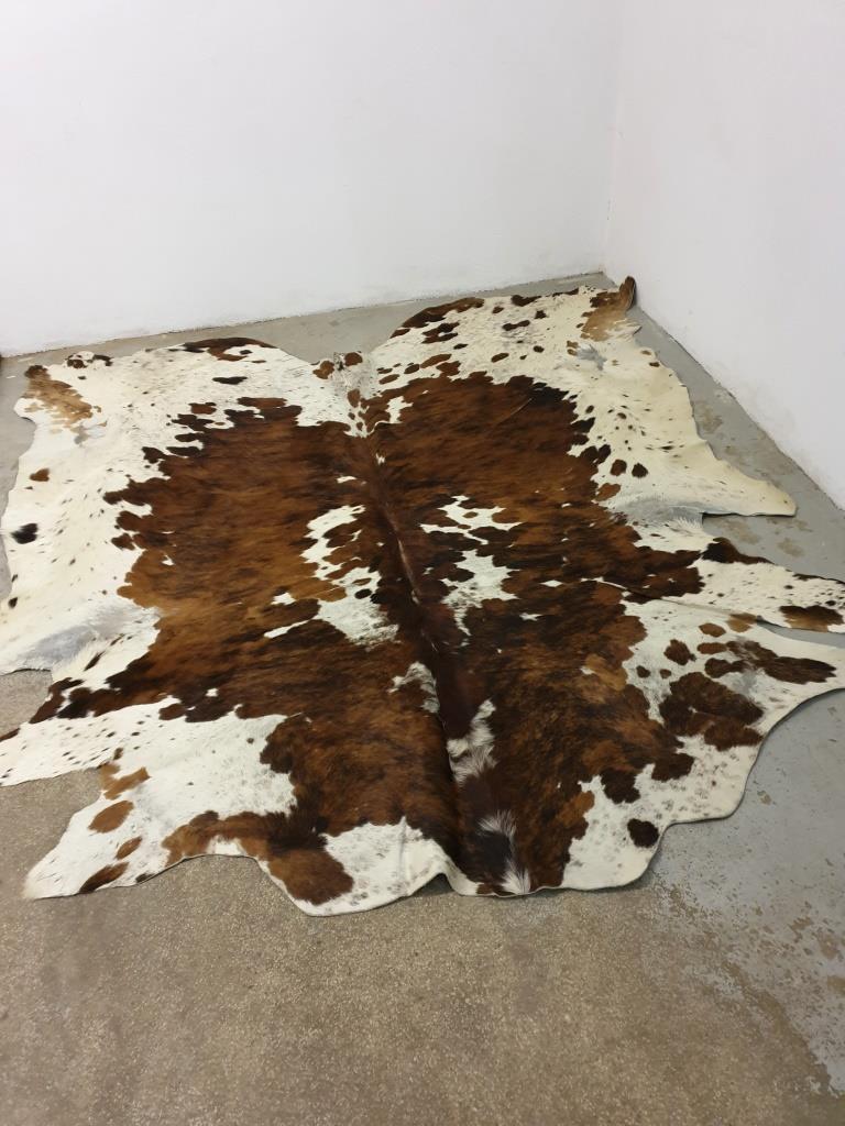 Vintage cowhide 235x235cm