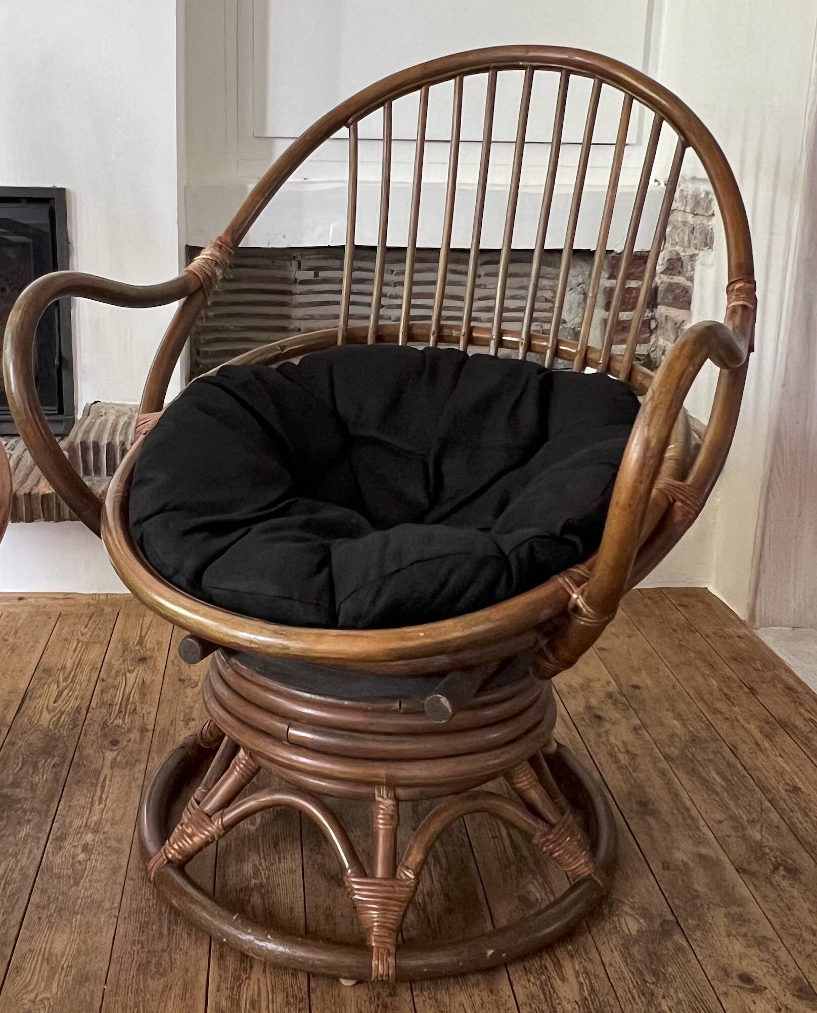 Pair of rotating rattan armchairs