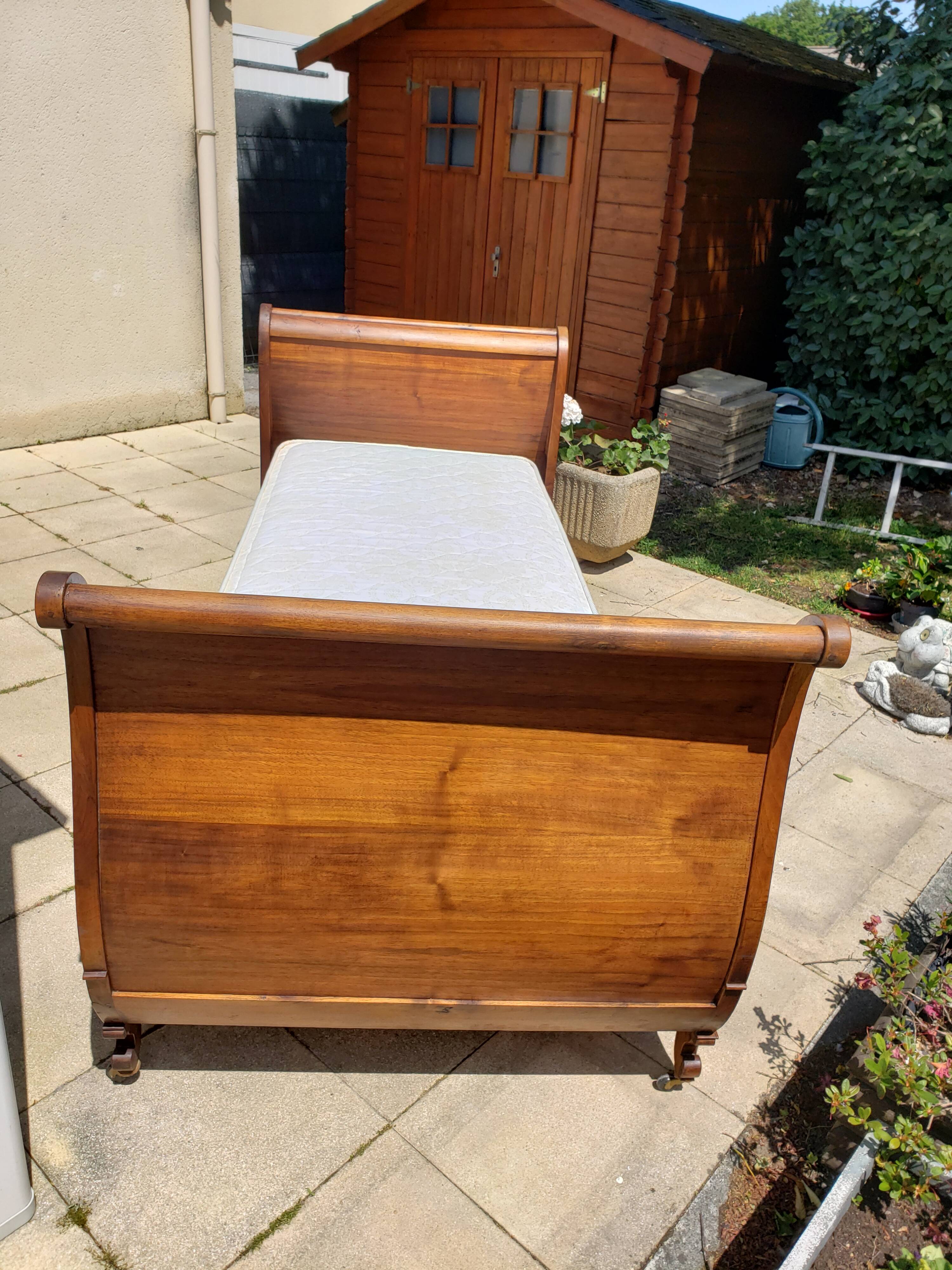 Louis-Phillipe style boat bed solid walnut