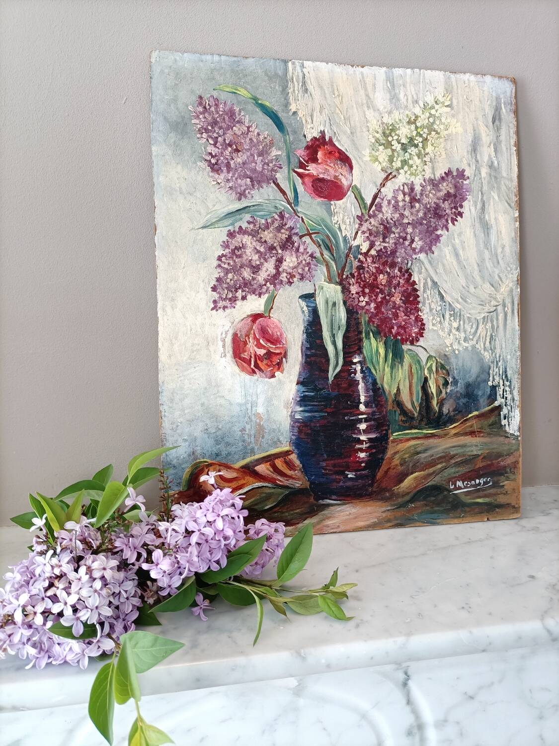 Vintage painting of a bouquet of lilac flowers
