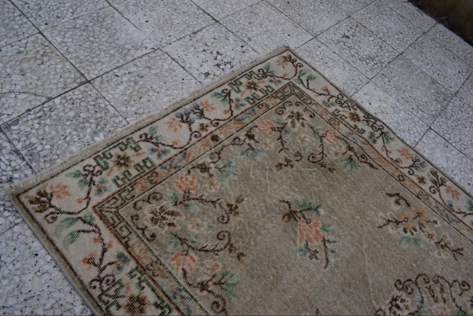 Vintage Turkish Oushak rug 114x208 cm