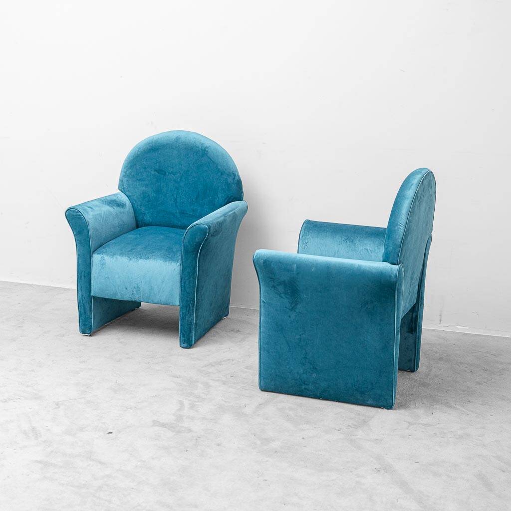 Paire de fauteuils en velours bleu vintage des années 1970 modernisme