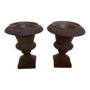 Paire de bougeoirs vases