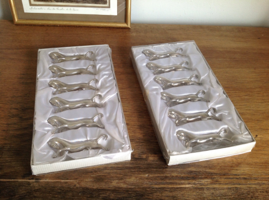 6 Metal horse knife holders