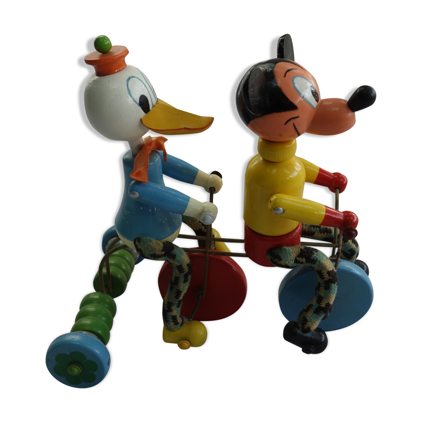 Old toy to shoot Donald and Mickey