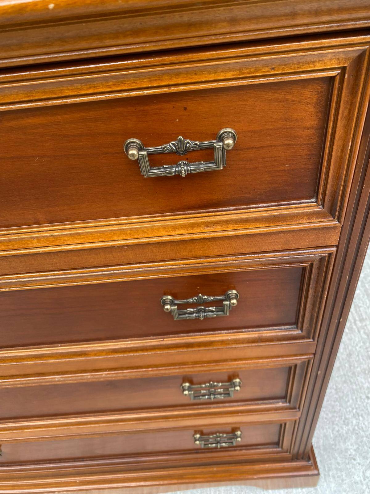 Commode 4 tiroirs style Louis-Philippe Idéal rangement ou projet relooking