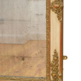 Elegant 19th century gilt mirror