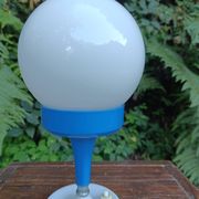 Lampe boule Space Age en opaline blanche et plastique bleu, année 1970