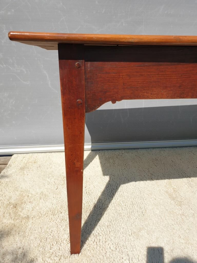 Farm table office served nineteenth