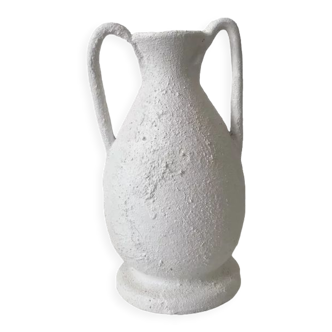 White vase